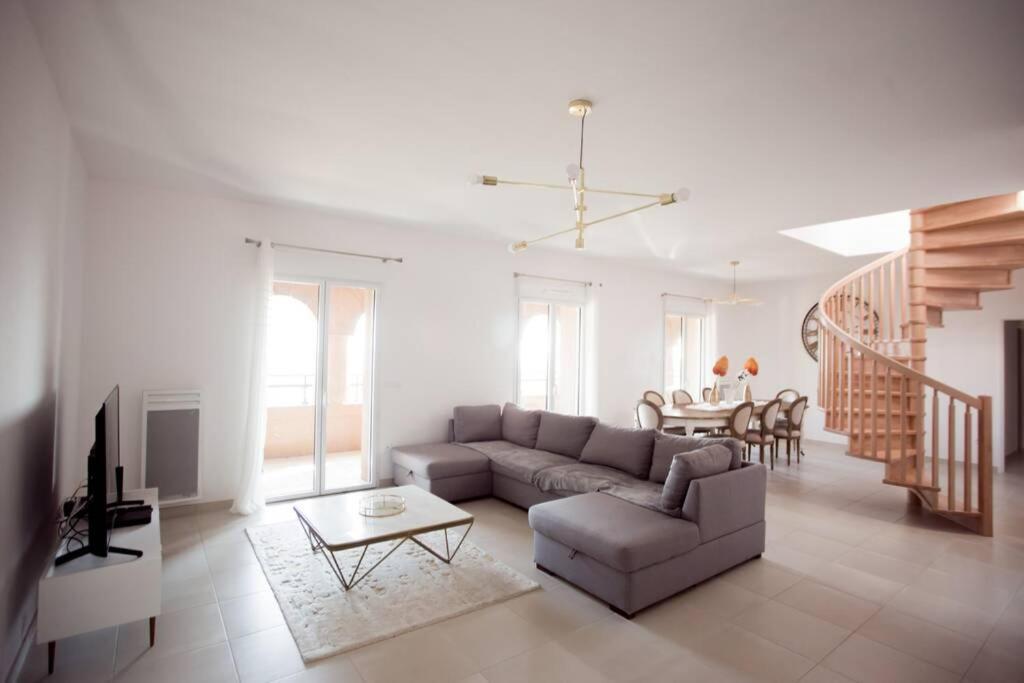 Magnifique Appartement Avec Vue Imprenable La Londe-les-Maures Ngoại thất bức ảnh